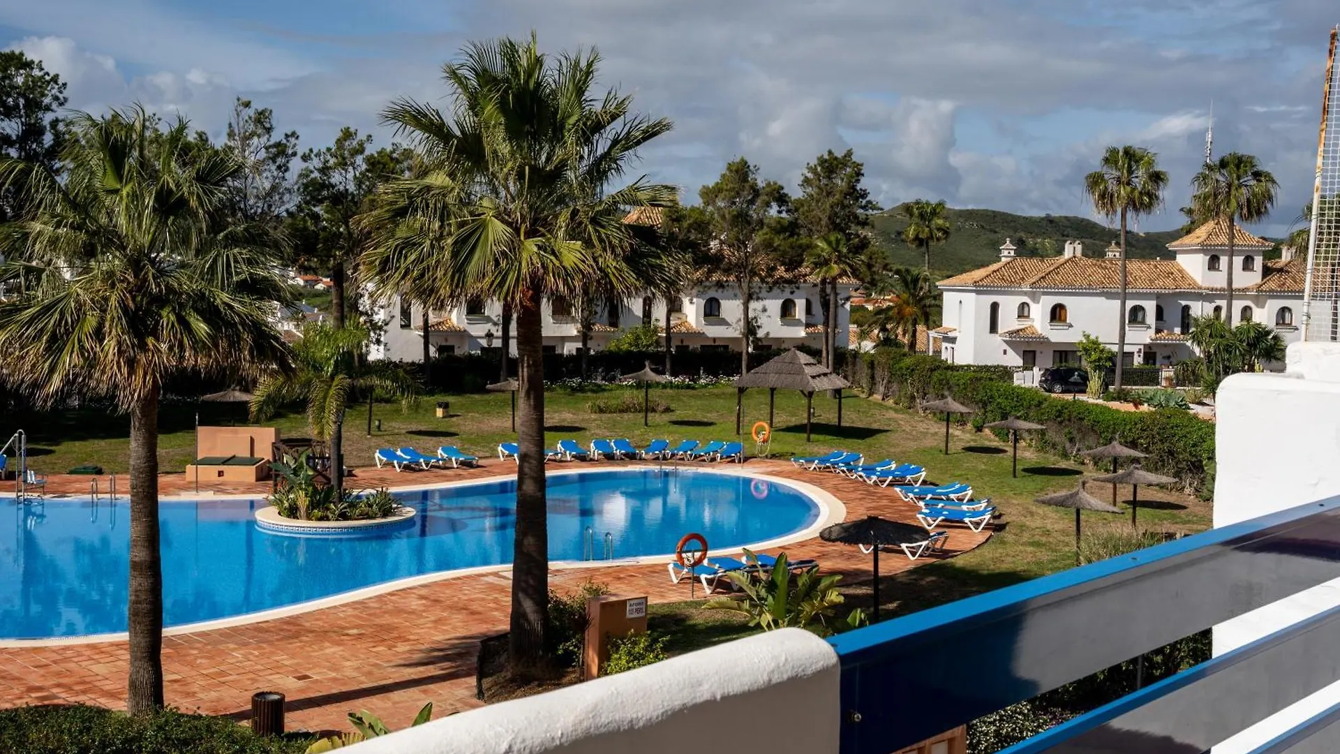 Sea View Apartment With Great Terrace And 4 Pools - Duquesa Suites 430 مانيلفا