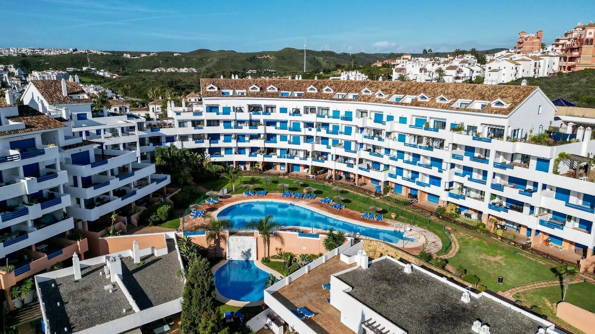 Sea View Apartment With Great Terrace And 4 Pools - Duquesa Suites 430 مانيلفا