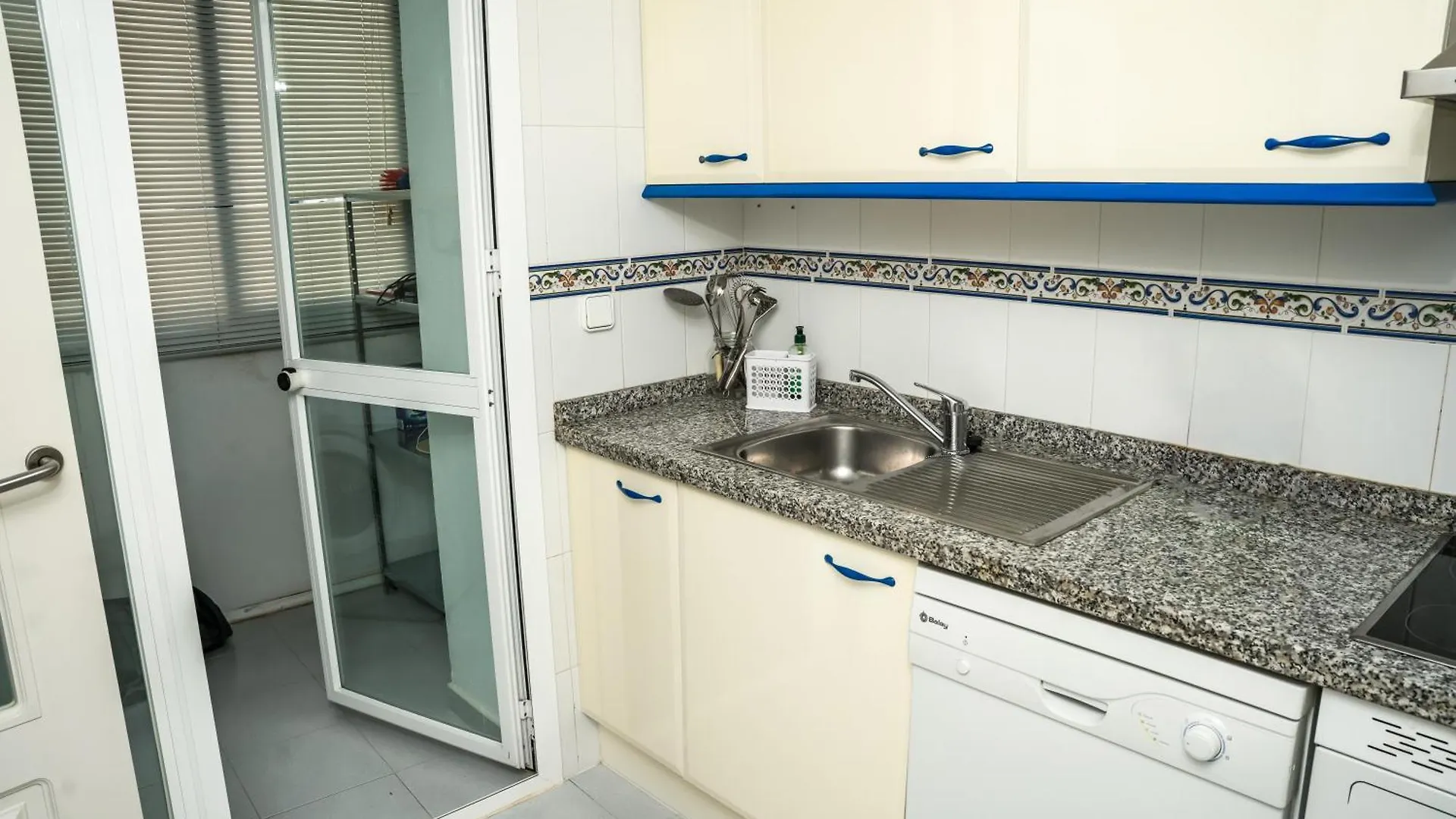 Sea View Apartment With Great Terrace And 4 Pools - Duquesa Suites 430 مانيلفا